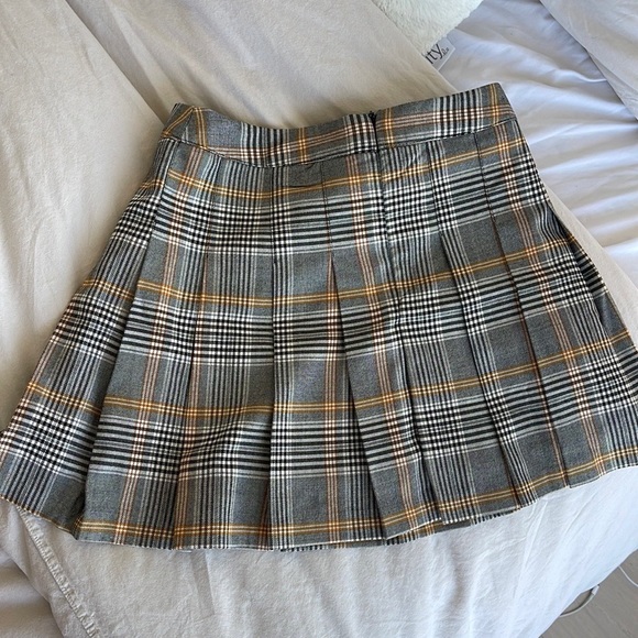 Harlow Grey/Yellow Plaid Skirt (Boathouse) - Picture 3 of 4
